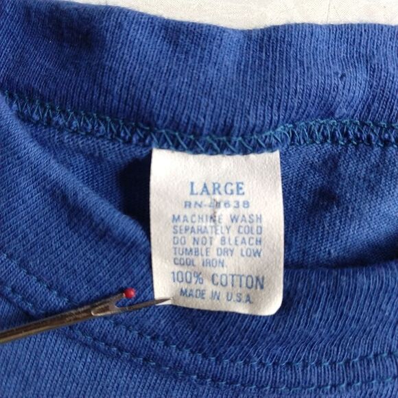 Vintage single-stitch Bet You Hope You Look This Good at 60 T-Shirt - Picture 4 of 7